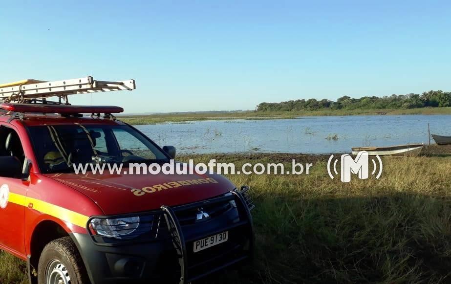 Bombeiros procuram homem que se afogou na represa região de Moreiras