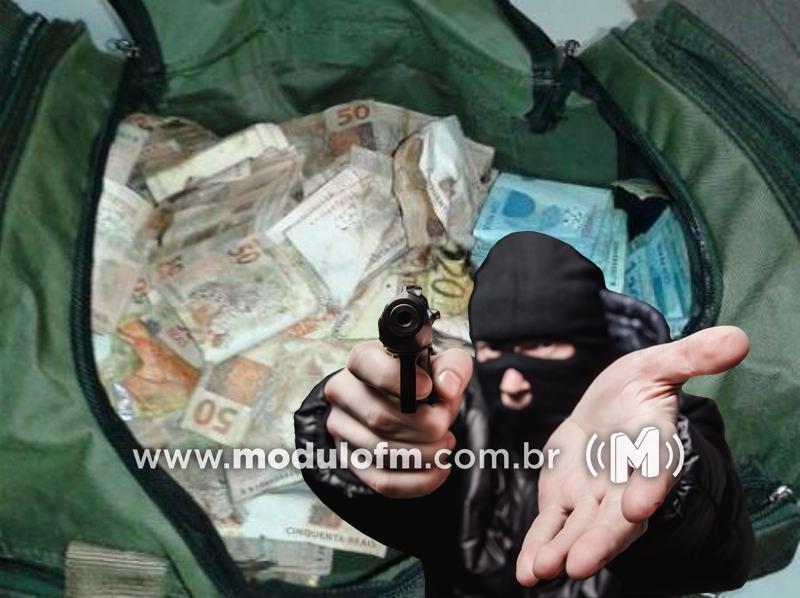 Assaltantes roubam malote em porta de banco em Patrocínio