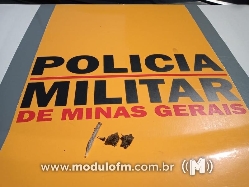 Polícia Rodoviária prende motorista com drogas na MG-230