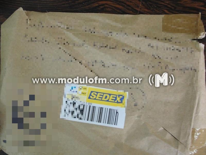 Celular é encontrado dentro de encomenda enviada pelos correios para detento em Patrocínio