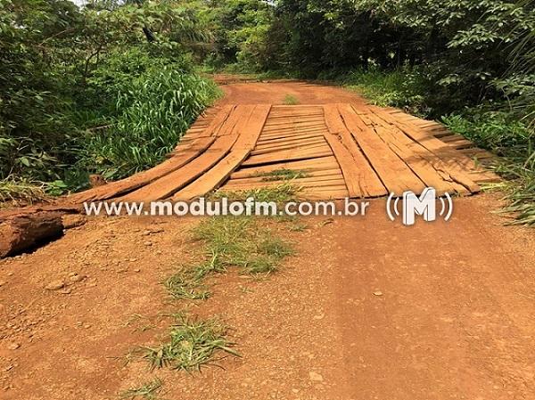 Secretaria de Obras interdita ponte na região de Mata da Bananeira