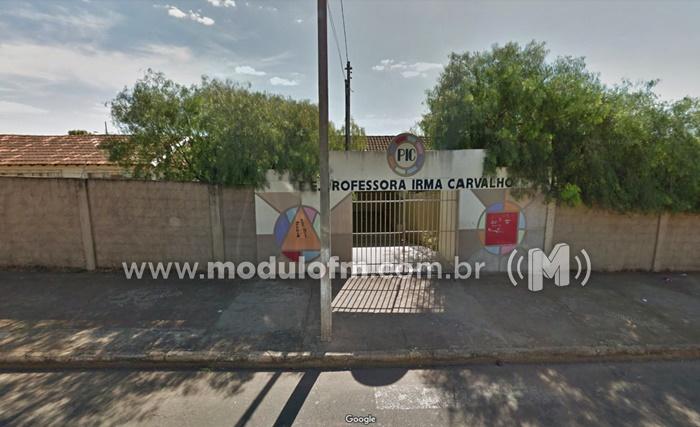 Escola Estadual Irma Carvalho divulga vagas para professores