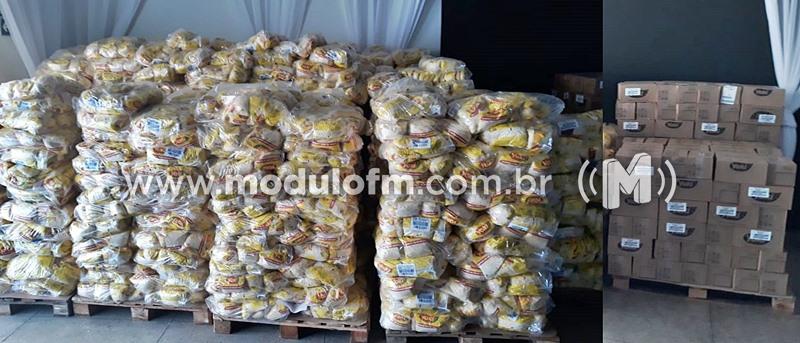 Sindcomercio recebeu oito toneladas de alimentos que serão distribuídos na cidade