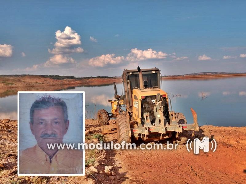 Idoso morre após ser atropelado por motoniveladora em marcha ré na zona rural de Iraí de Minas