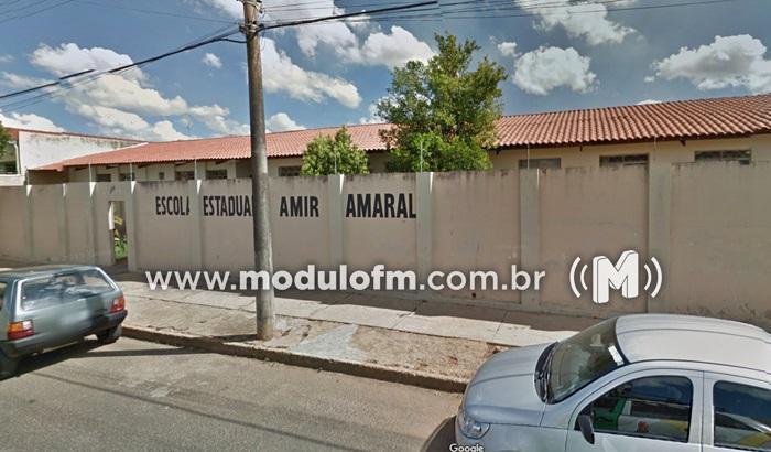 Escola Estadual Amir Amaral oferece vaga para professor