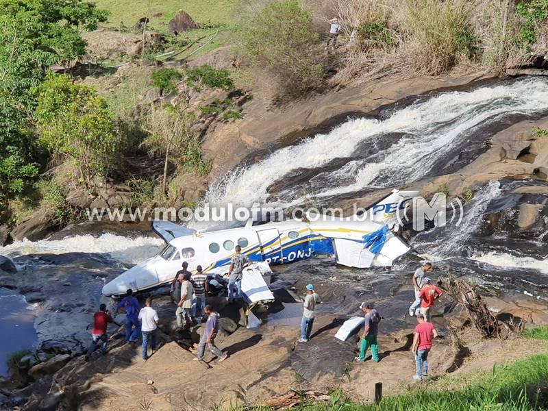 Marília Mendonça e demais passageiros morrem em acidente aéreo
