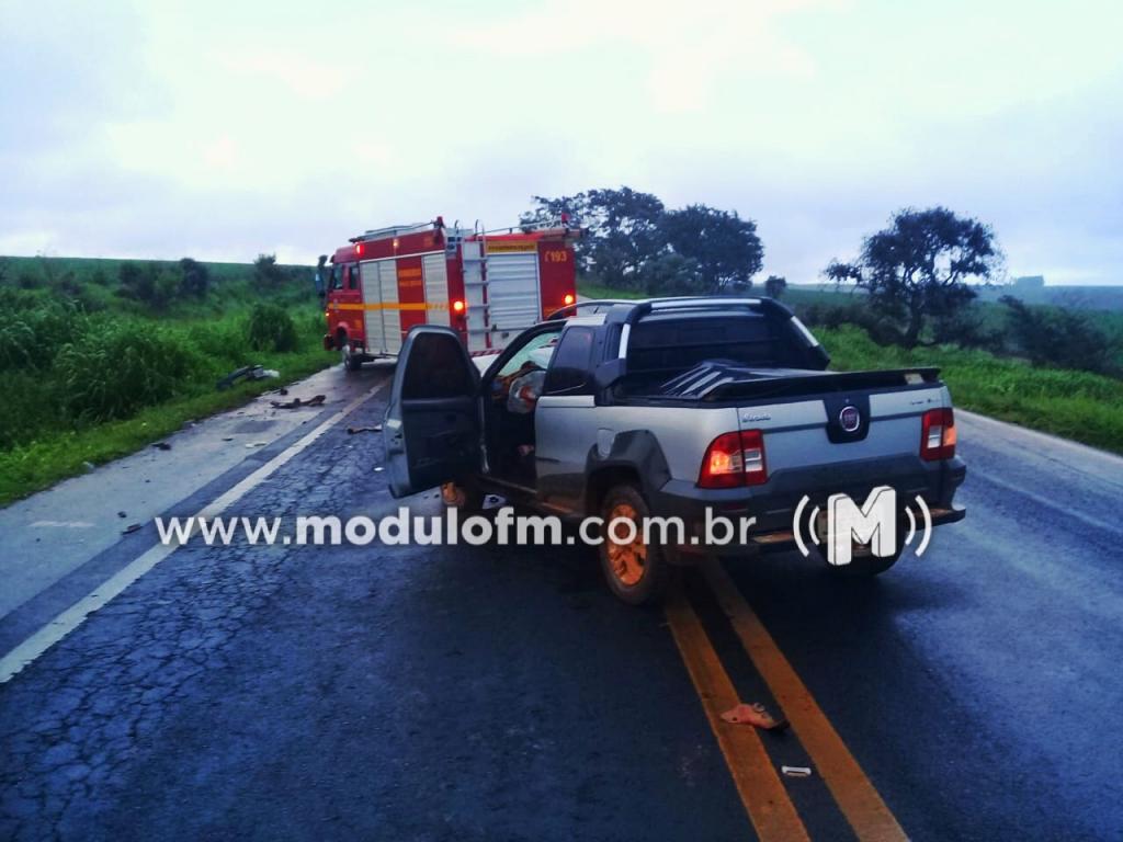 Imagem 5 do post Colisão entre veículos deixa homem morto na BR-365 em Patrocínio