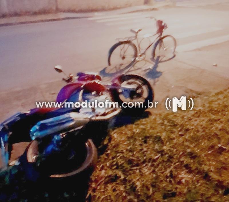 Motociclista fica ferido após colisão entre carro e moto em Patrocínio