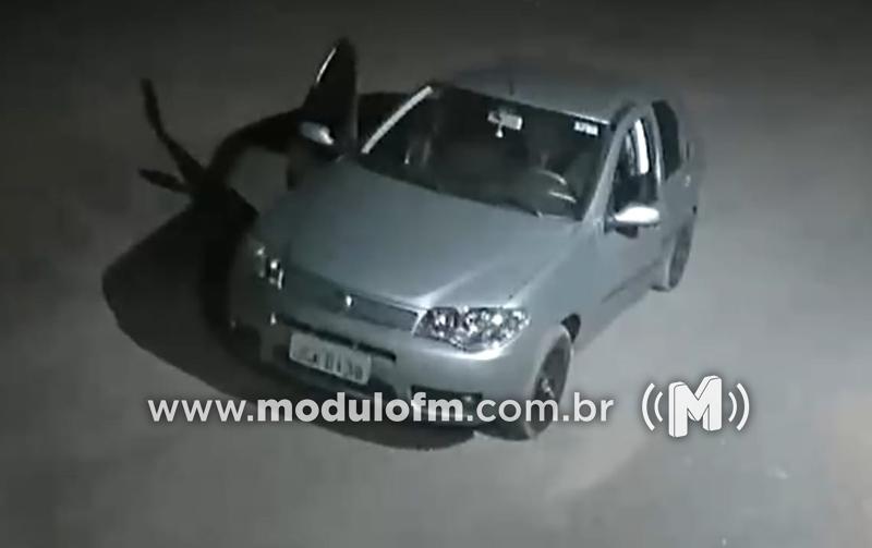 Polícia pede ajuda para localizar carros roubados em Perdizes