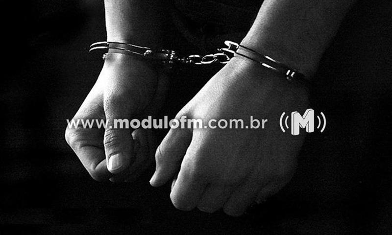 Foragido da Justiça por tráfico de drogas é preso na MG-188 em Patrocínio