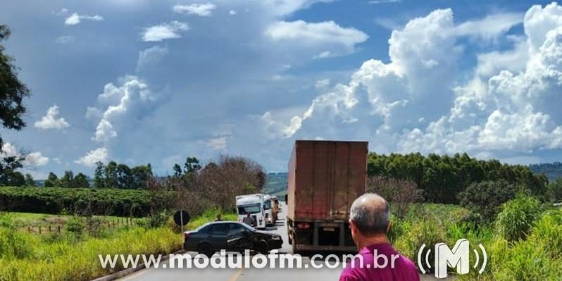 Mais um acidente é registrado na MG-230 em Rio Paranaíba que se tornou desvio da BR-365
