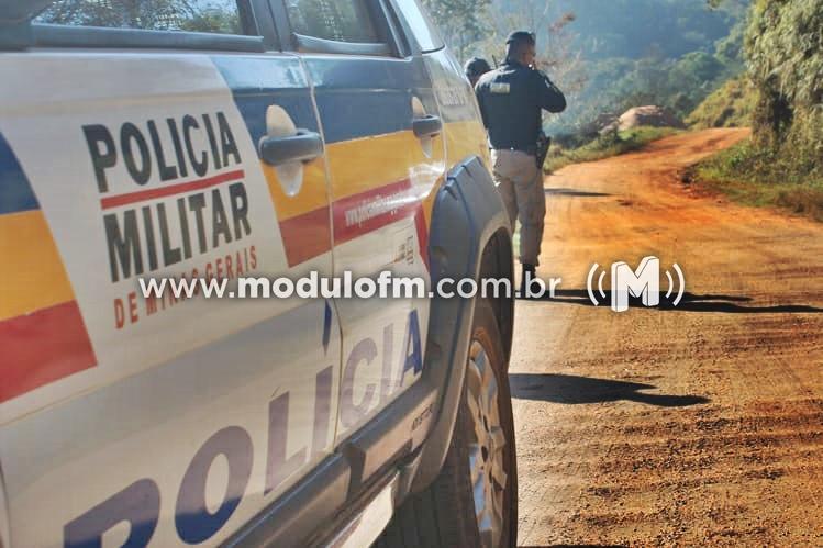 Polícia pede ajuda para localizar veículos roubados em Macaúbas