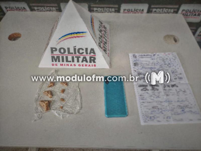 Polícia Militar prende indivíduo por tráfico de drogas
