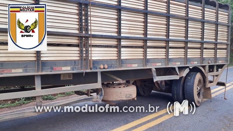 Imagem 1 do post Condutora de veículo fica ferida após colisão com caminhão na MG-230 em Serra do Salitre