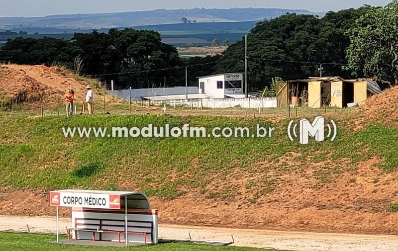 Iniciada a construção das novas cabines de TV no Estádio Municipal Pedro Alves do Nascimento