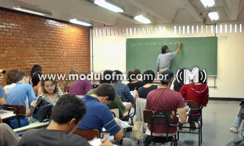 Governo de Minas abre Processo de Contratação/Convocação temporária para a rede de ensino do Estado