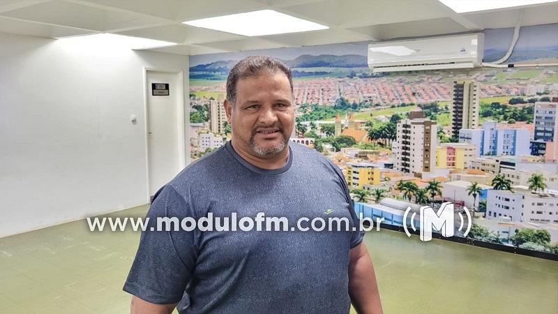 Vereador pede retorno do mutirão de limpeza no bairro Serra Negra: “tem dois anos que não fazem”