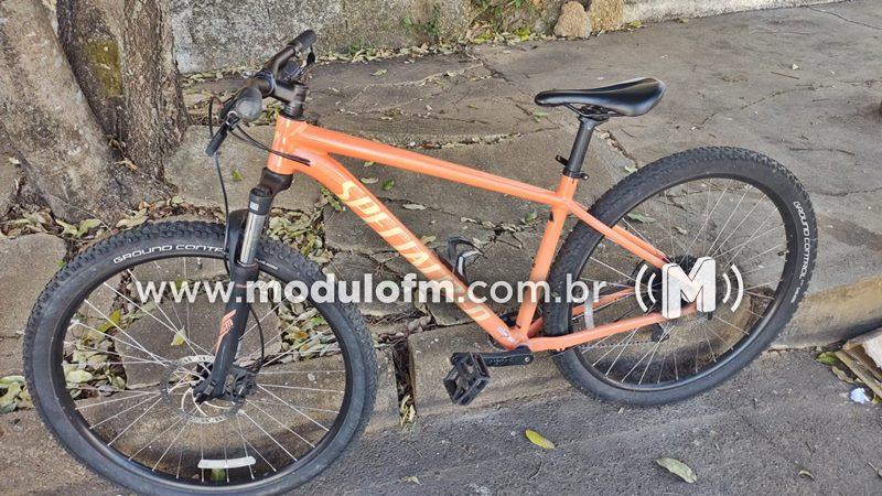 Bicicleta avaliada em R$ 15 mil é encontrada pela polícia após furto em supermercado de Patrocínio