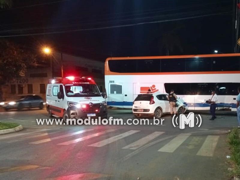 Colisão entre veículo e ônibus deixa motorista ferido em Patrocínio