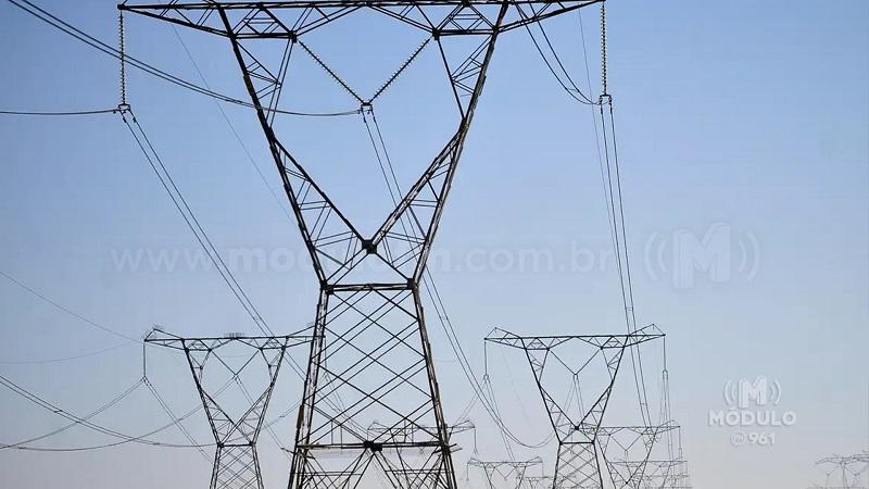 Cemig é criticada por quedas de energia no interior do Estado