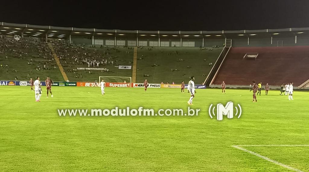 Em jogo de golaços, Uberlândia e CAP ficam no empate pelo Campeonato Mineiro