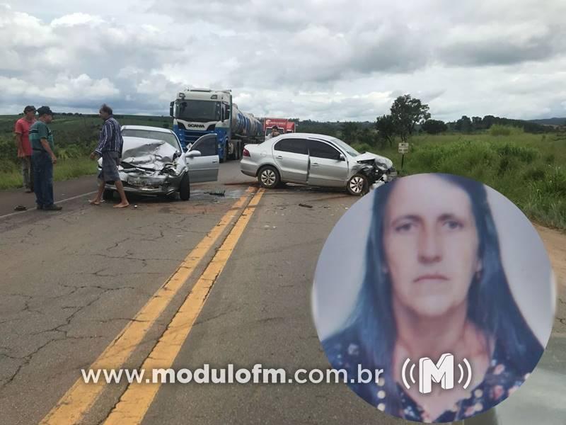 Moradora de Indianópolis morre e três pessoas ficam feridas em grave acidente na BR-365 em Patrocínio