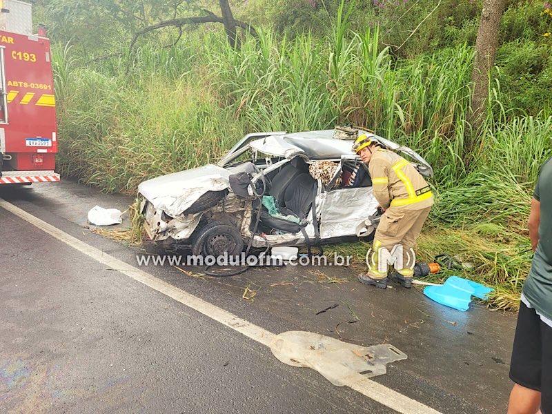 Imagem 2 do post Grave acidente deixa família ferida na MG-187 próximo de Salitre de Minas