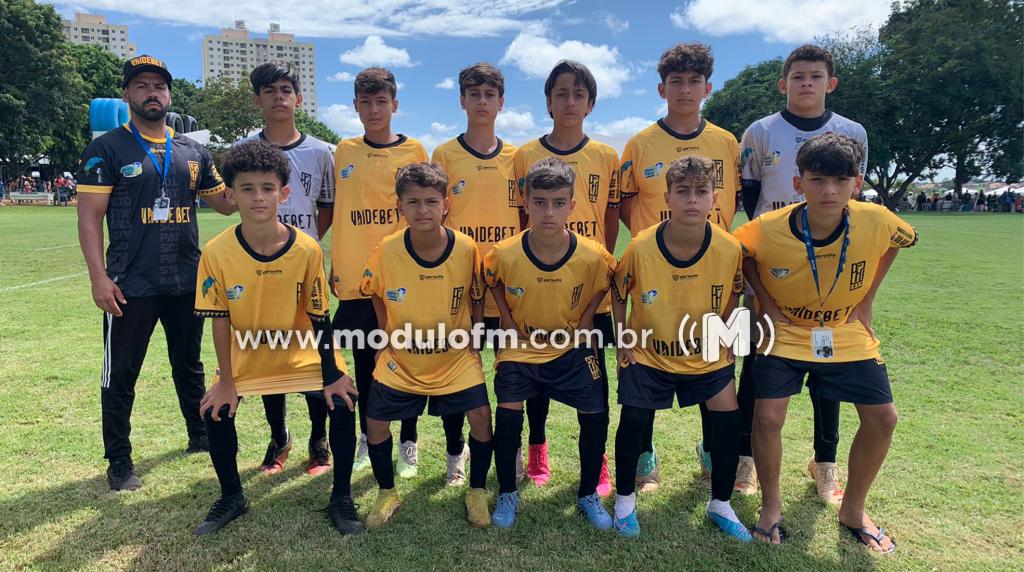 Atletas Sub-13 de Patrocínio conquistam o vice-campeonato de uma das mais importantes competições de futebol infantil