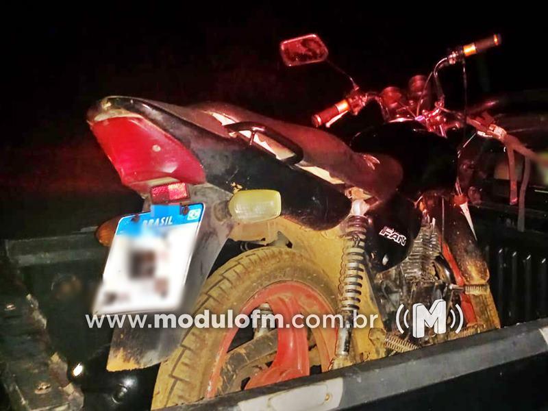 Polícia Militar recupera motocicleta furtada na zona rural e...