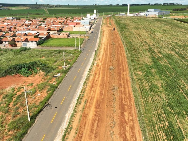 Prefeitura dá início à ampliação da Avenida Pedro Alves...