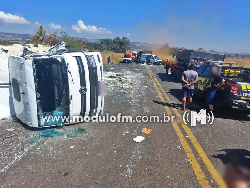 Acidente grave interdita trânsito na BR-365 entre Patrocínio e...