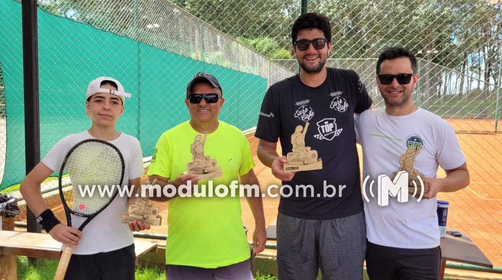 Equipe Premiatta conquista a 2ª Copa OnNet de Tênis