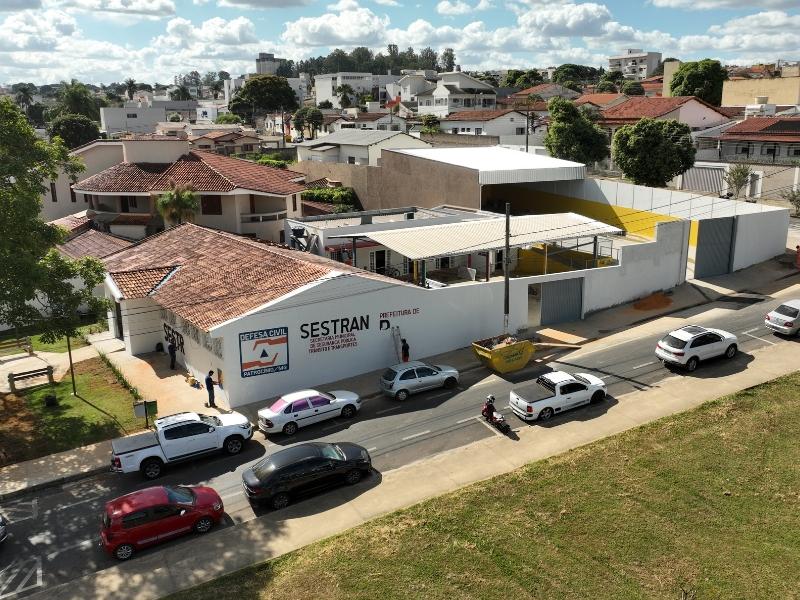 Inaugurada, na Avenida João Alves do Nascimento, a nova...