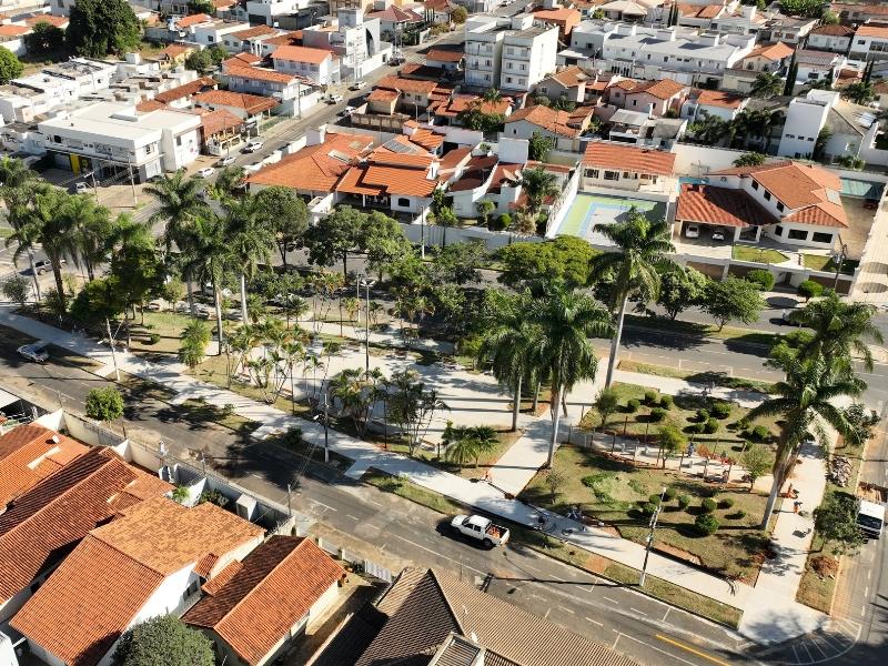 Inauguradas pela Prefeitura as obras de revitalização da 'Praça...