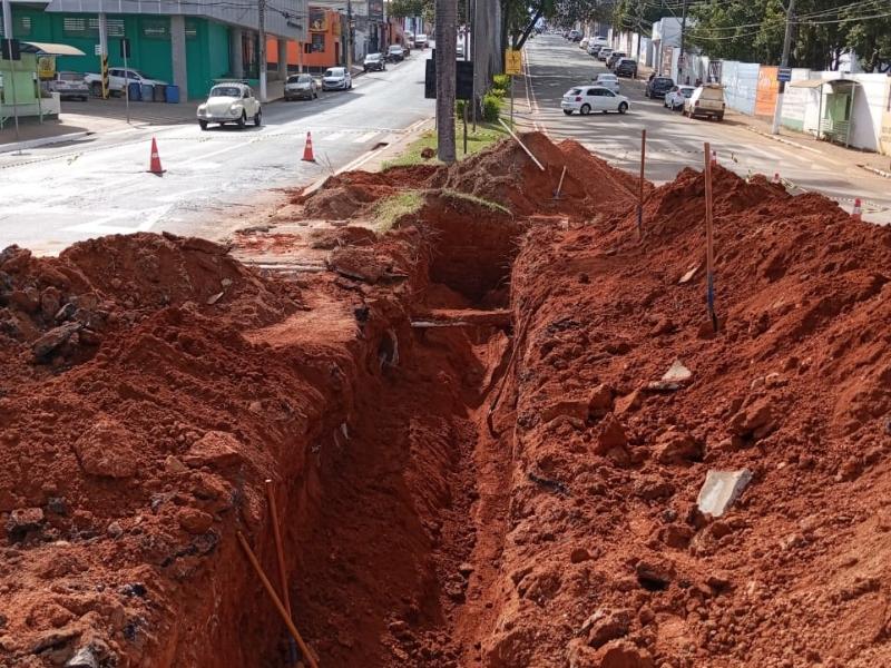 Por conta dos transtornos, população pede agilidade nas obras...