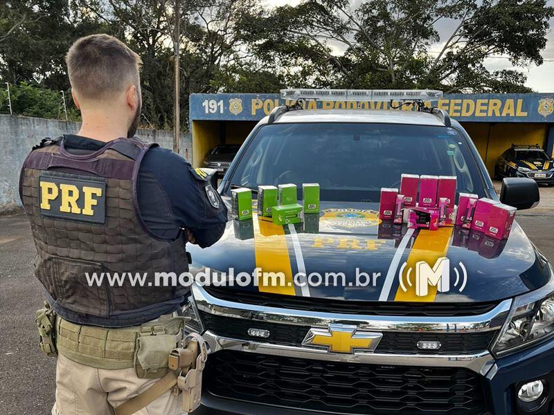 PRF intercepta ônibus com contrabando de cigarros eletrônicos na...