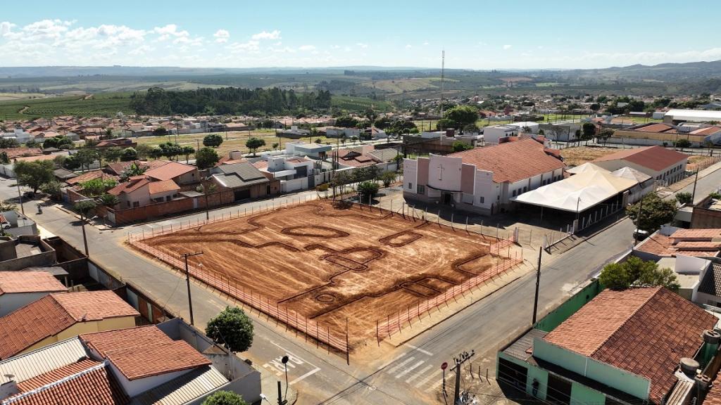 Começam obras da Praça da Igreja de Nossa Senhora da Piedade, no bairro Nações