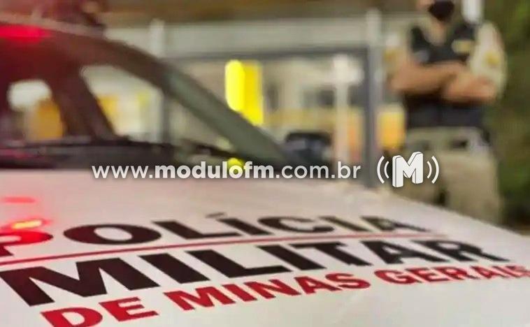 Menina de 9 anos é agredida pela mãe com...