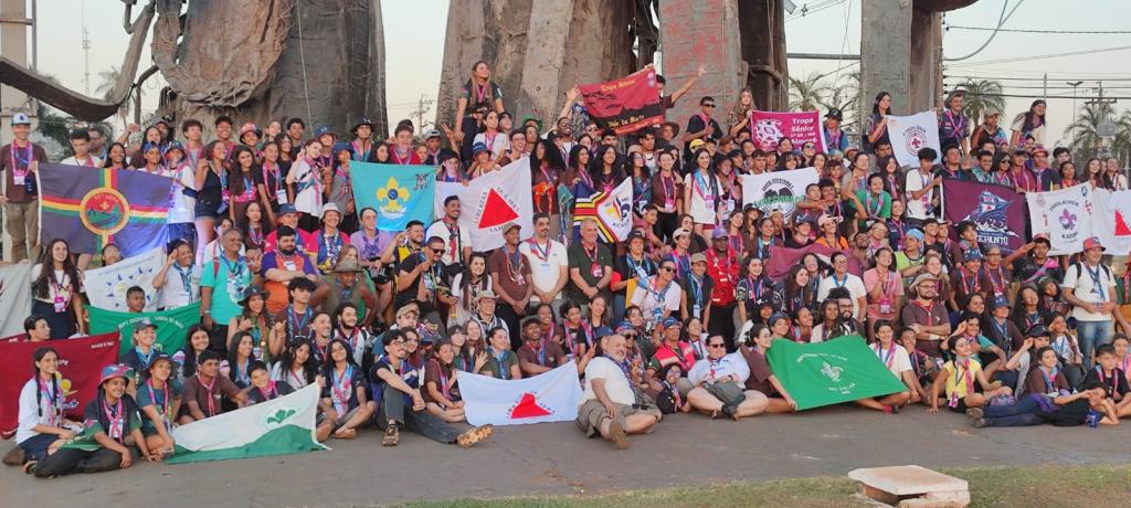 Jovens de Patrocínio e Guimarânia participam da celebração dos 100 anos dos Escoteiros do Brasil