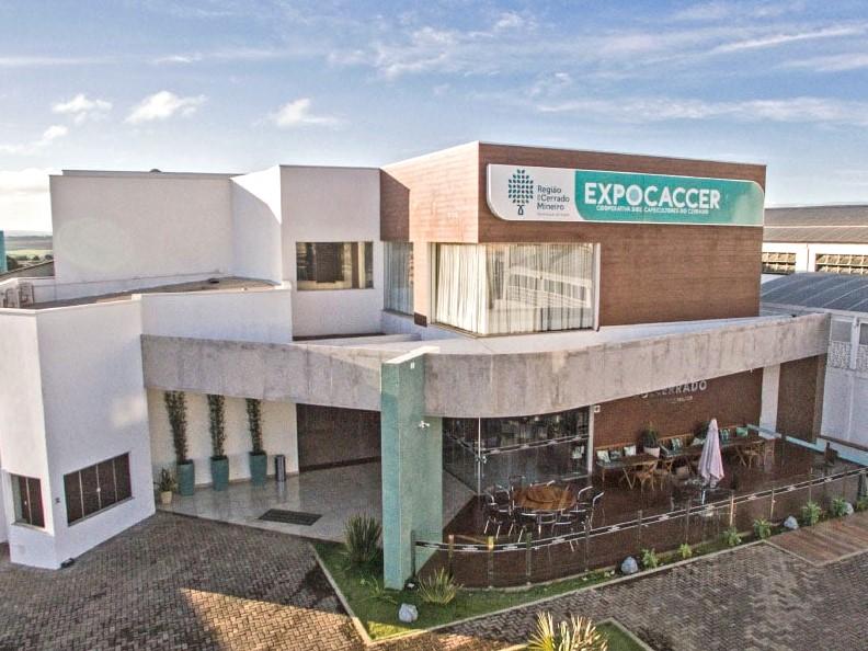 OPORTUNIDADES: Expocacer oferece vagas de emprego em Patrocínio com...