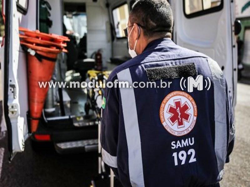 Colisão entre carro e moto deixa jovem ferido no bairro São Cristóvão