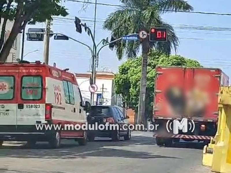 Veja o vídeo: Falta de conscientização no trânsito de Patrocínio atrasa atendimento de emergência do SAMU