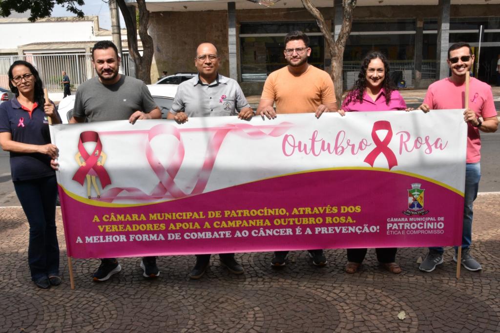 Câmara Municipal realizou ações do Outubro Rosa com homenagens e agendamento de...