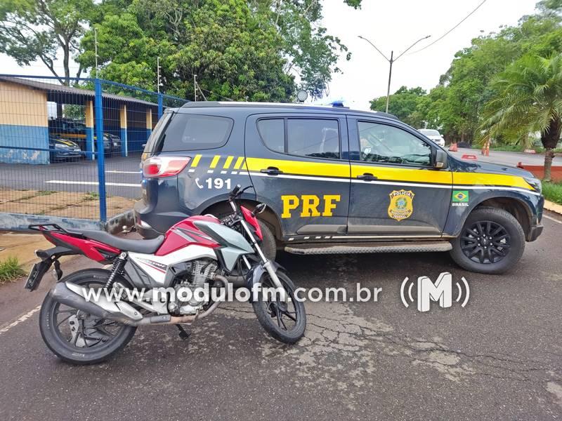 PRF recupera moto furtada e clonada em ônibus na...