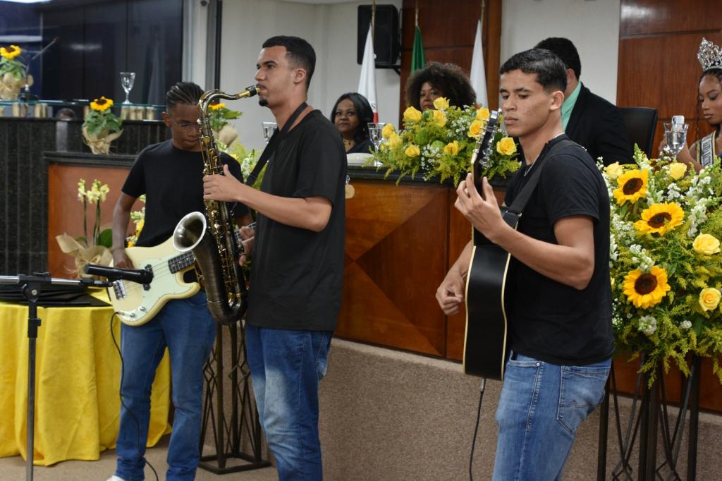 Imagem 8 do post Câmara Municipal de Patrocínio celebra Dia da Consciência Negra com entrega da Medalha Zumbi dos Palmares