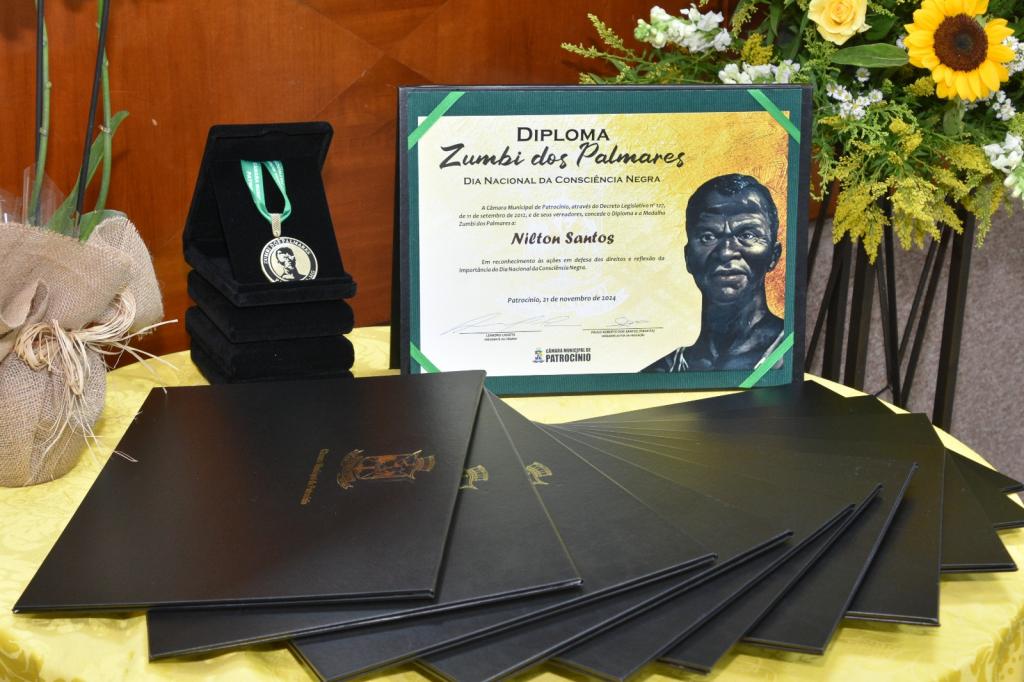 Imagem 5 do post Câmara Municipal de Patrocínio celebra Dia da Consciência Negra com entrega da Medalha Zumbi dos Palmares