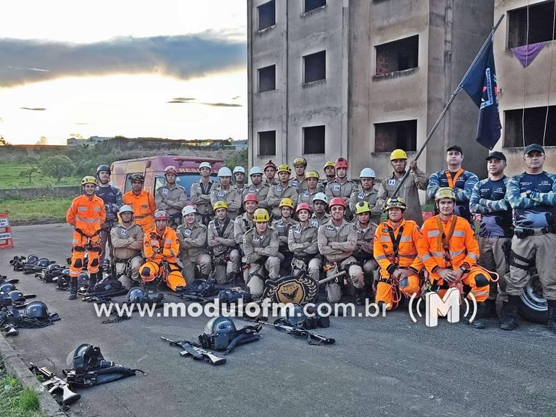 Imagem 4 do post Curso Tático Móvel recebe instruções de salvamento aquático e em altura pelo Corpo de Bombeiros de Patrocínio