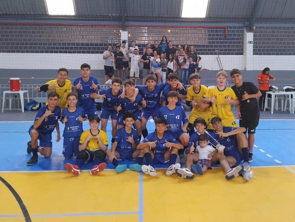 Sub-14 do Catiguá Tênis Clube conquista vaga para a...