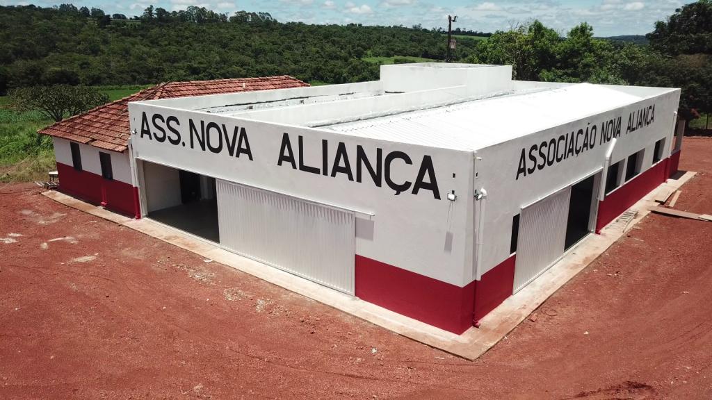 Prefeitura inaugura obras de reconstrução do Centro Comunitário da Associação Nova Aliança