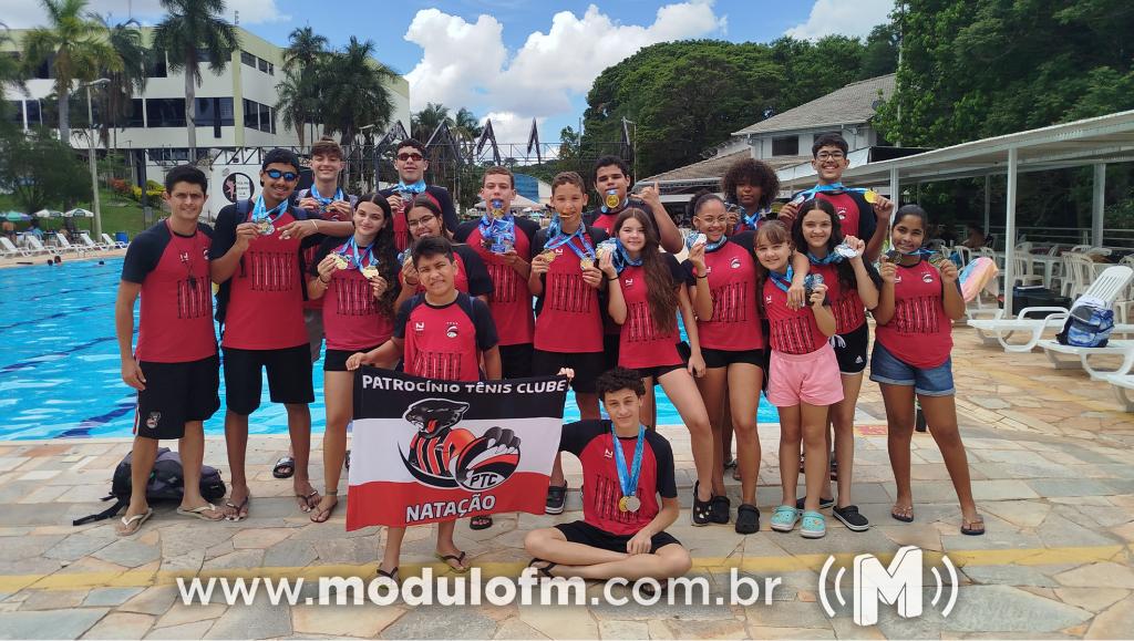 PTC conquista 14 medalhas de ouro na XXVIII Regional de Natação 2024